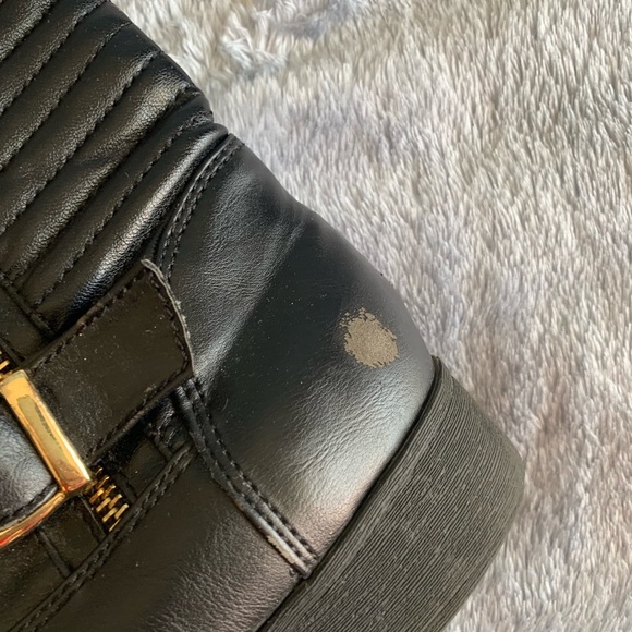 Steve Madden Gold Buckle Knee High Black Boots - Picture 2 of 7